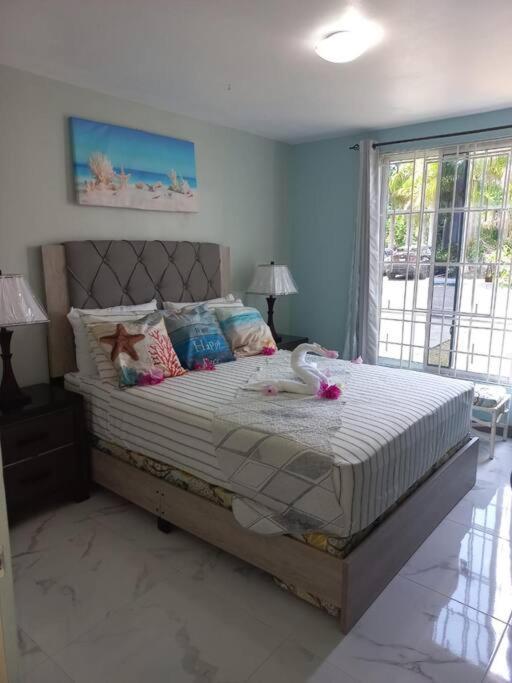 Apartmán Sea Castles La Vue Montego Bay Exteriér fotografie