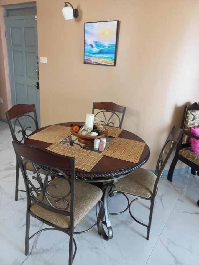 Apartmán Sea Castles La Vue Montego Bay Exteriér fotografie